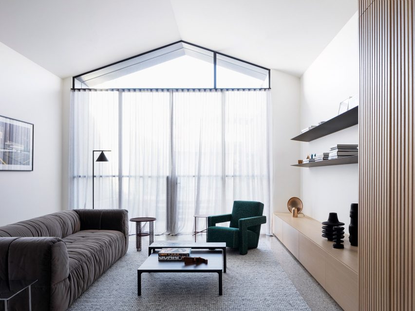 Port Melbourne House by Pandolfini Architects