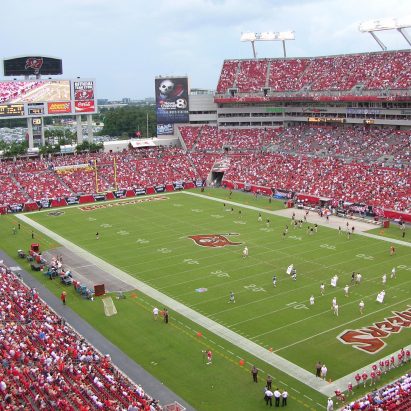 Raymond James Stadium by Wagner Murray Architects and Populous, Tampa, Florida