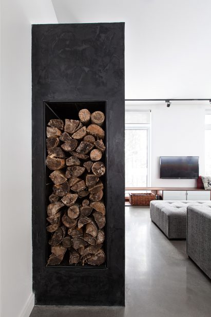 Ski lodge by Kl.tz Design and DKA Architecte