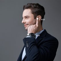 Sgnl watch strap lets you receive phone calls through your fingertips