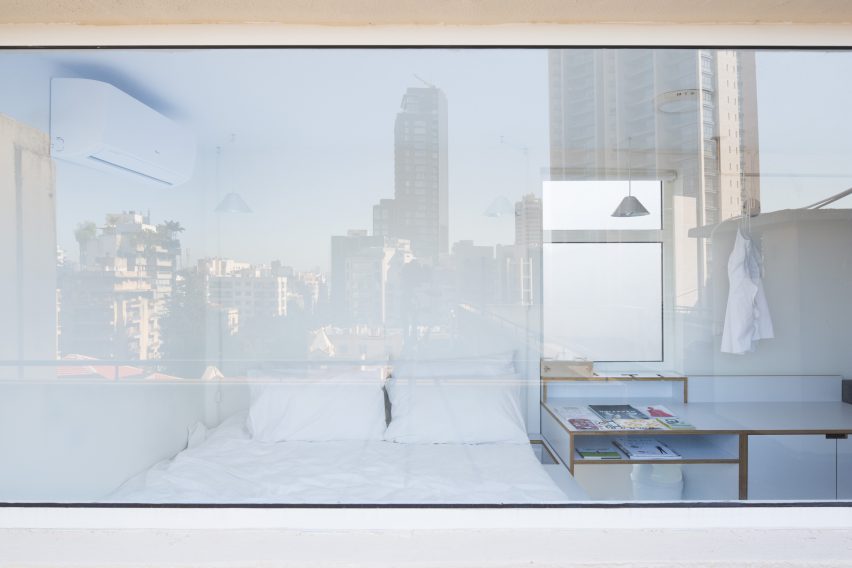 Shoe Box Apartment by Elie Metn