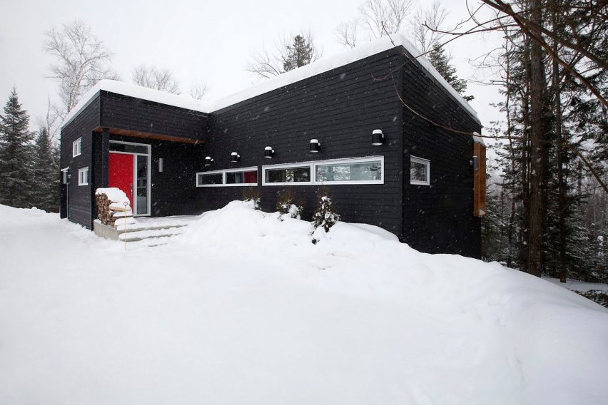 Ski lodge by Kl.tz Design and DKA Architecte