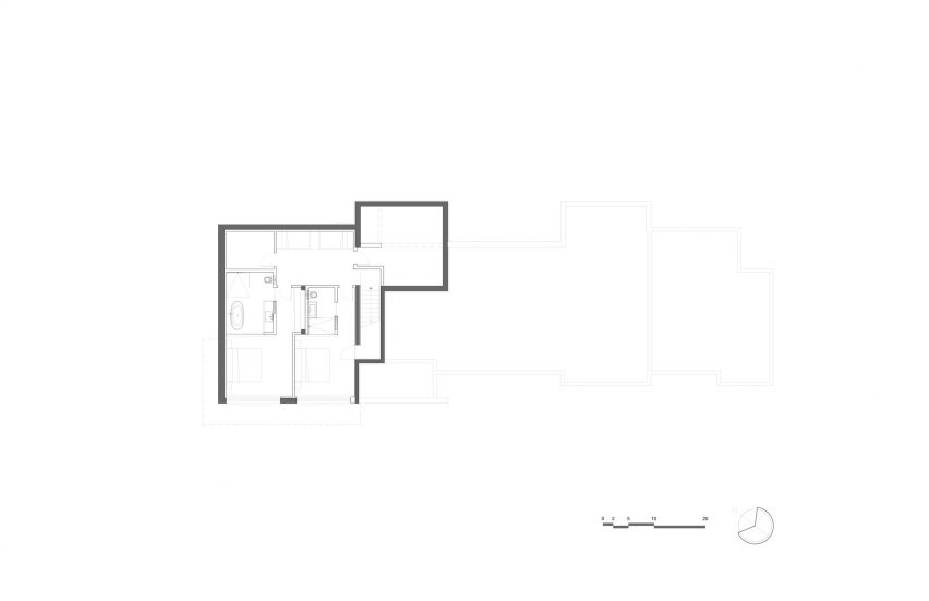 The Slender House by MU Architecture