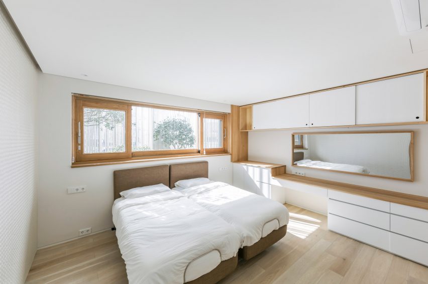 Steel Grove by Augmented Reality Architects