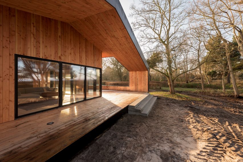 Summerhouse by CEBRA