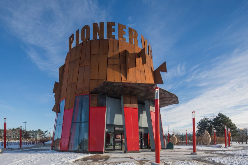 Toronto stations by Will Alsop