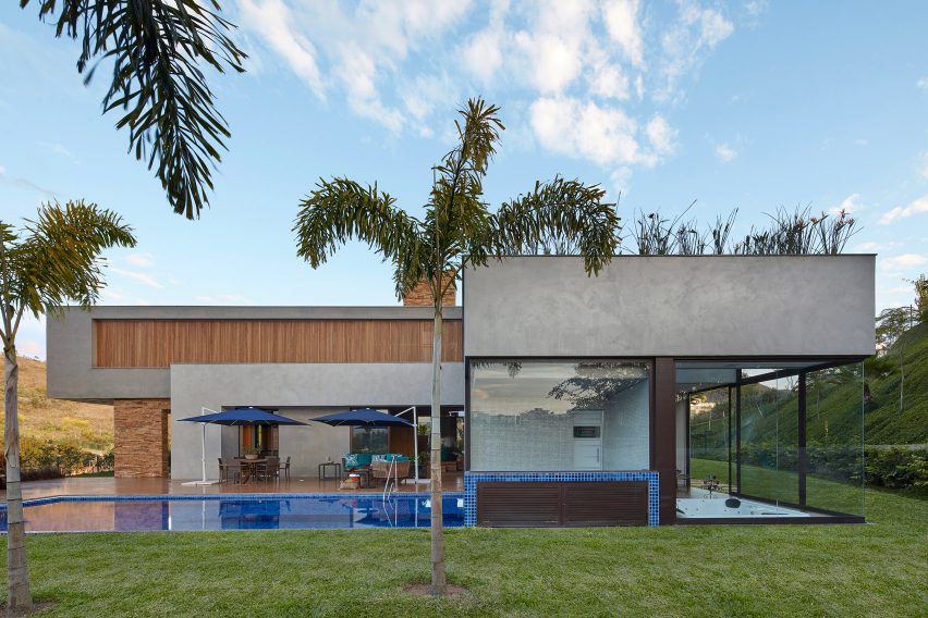 Valley House by David Guerra