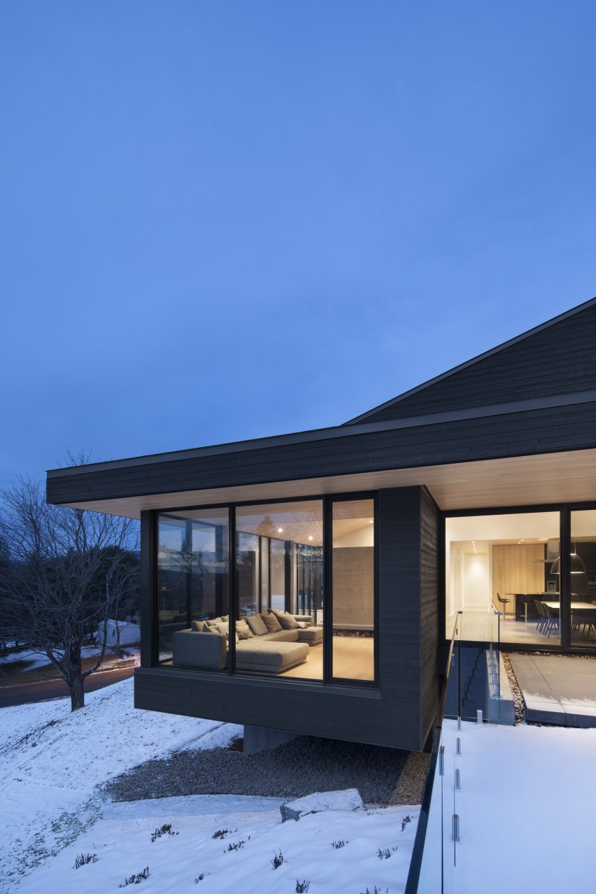 Villa Vingt by Bourgeois Lechasseur architects