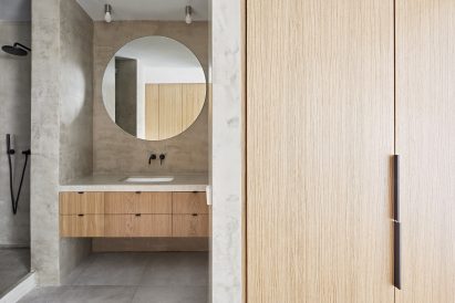 Villarroel apartment by Raul Sanchez Architects
