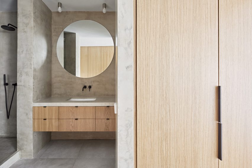 Villarroel apartment by Raul Sanchez Architects