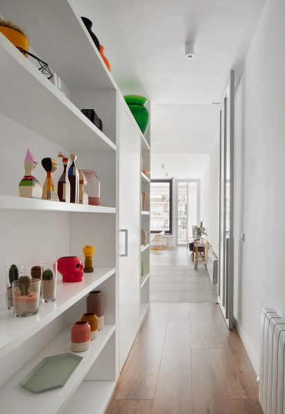 Villarroel apartment by Raul Sanchez Architects