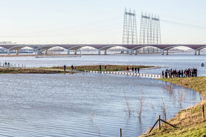 Zalige bridge by Next Architects
