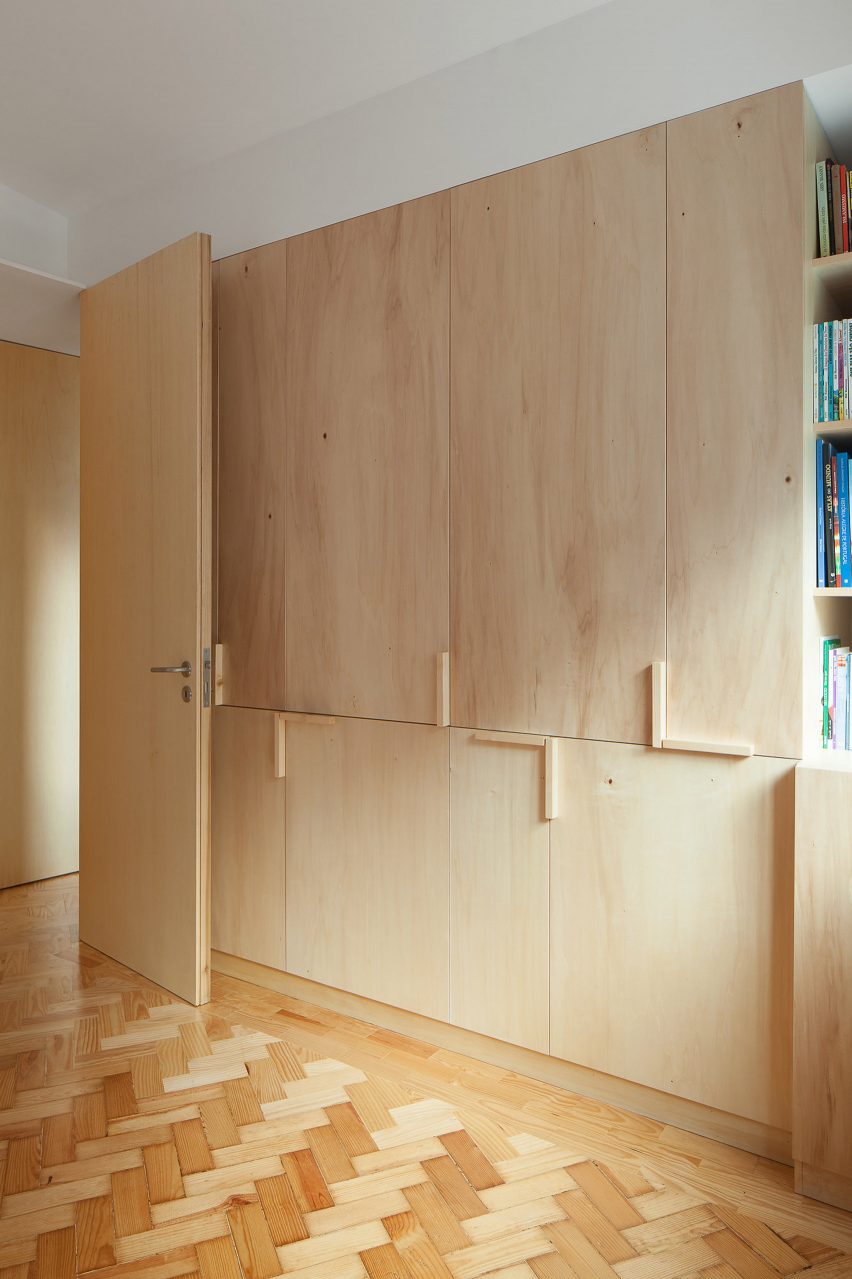 Apartment Largo Soares do Reis by Cubículo Architects