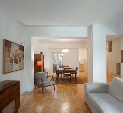 Apartment Largo Soares do Reis by Cubículo Architects