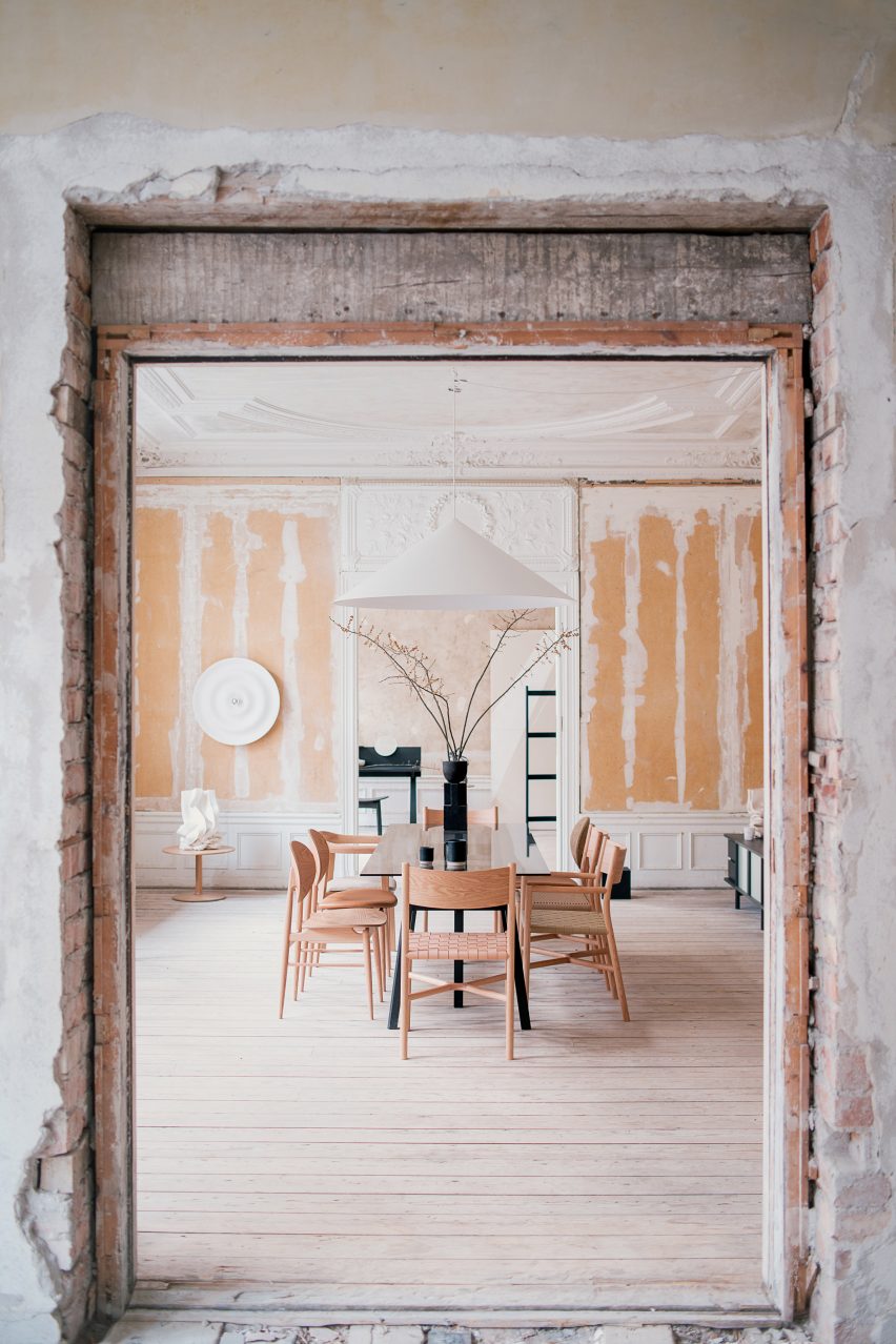 Japanese brand Ariake makes its debut in a dilapidated former embassy