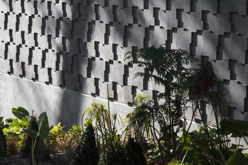Egypt Embassy in Lisbon by Promontorio Architects