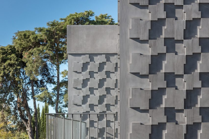 Egypt Embassy in Lisbon by Promontorio Architects