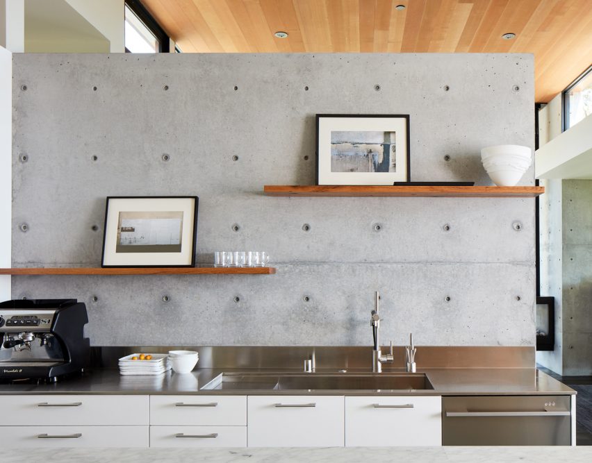 Forty-One Oaks by Field Architecture