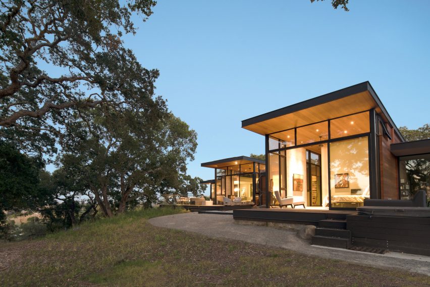 Forty-One Oaks by Field Architecture