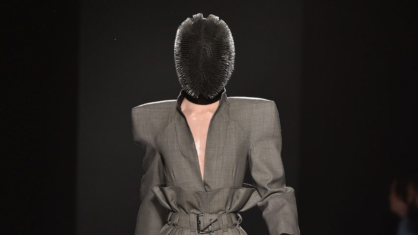 Gareth Pugh revisits 1980s power dressing with Autumn Winter 2018 collection