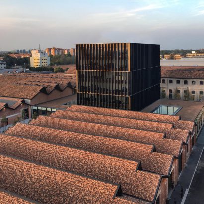 Piuarch transforms abandoned aircraft factory into Gucci’s Milan headquarters