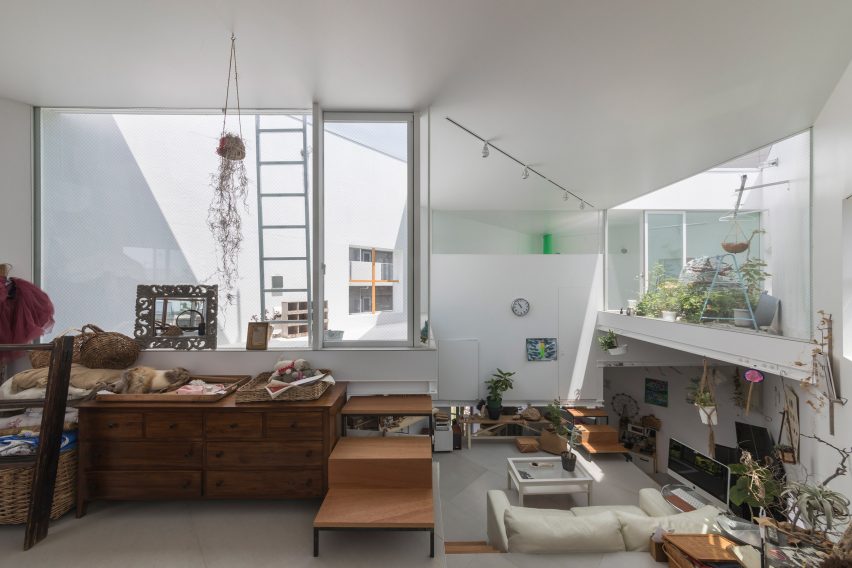 House in Miyamoto by Tato Architects