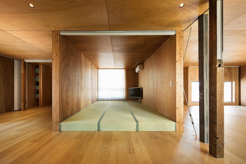 House in Nobeoka by Schemata
