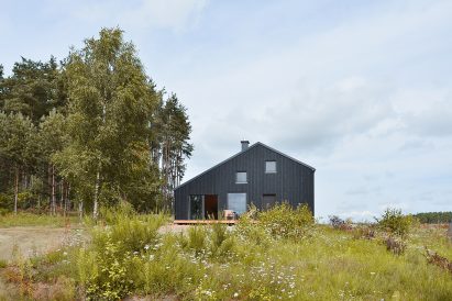 Kashubian House by Grzegorz Layer