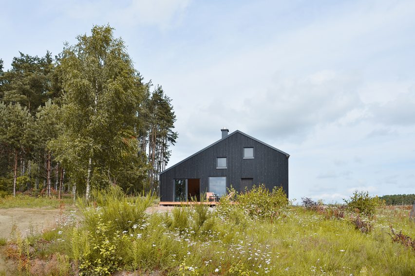 Kashubian House by Grzegorz Layer
