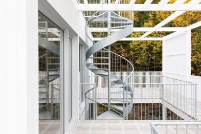 Le Lupin by Atelier Pierre Thibault