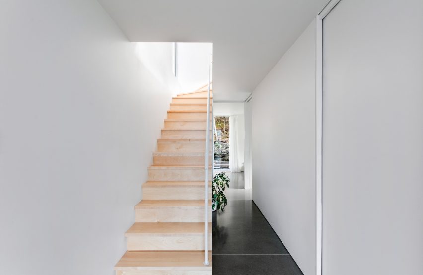 Le Lupin by Atelier Pierre Thibault