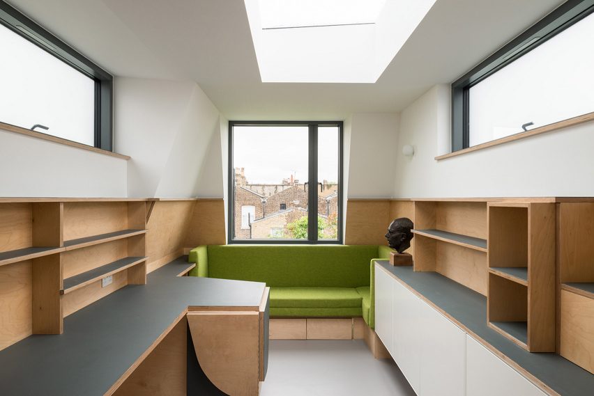 Matchbox house, Stoke Newington by Archmonger