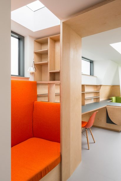 Matchbox house, Stoke Newington by Archmonger