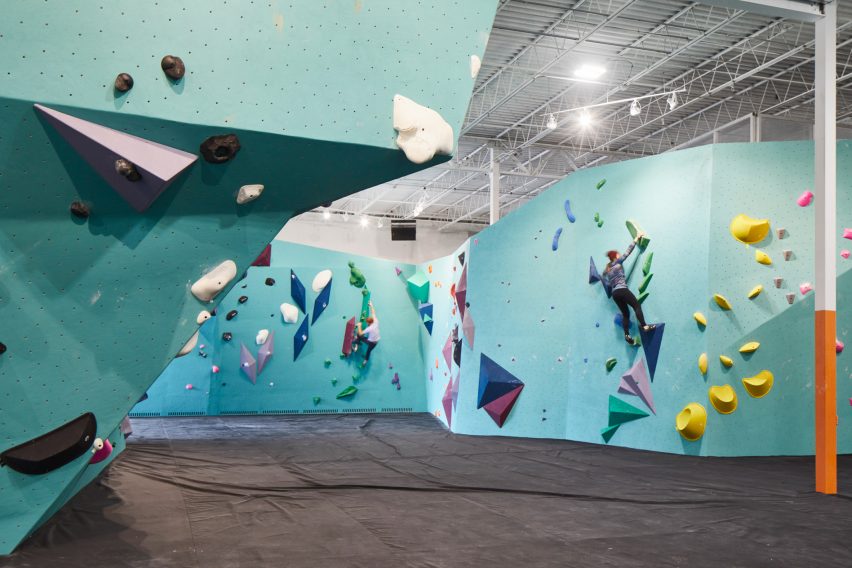 Minneapolis Bouldering Project by Lilianne Steckel