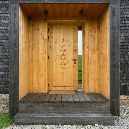 10 entrances that involve sliding, pivoting and rotating doors | Dezeen