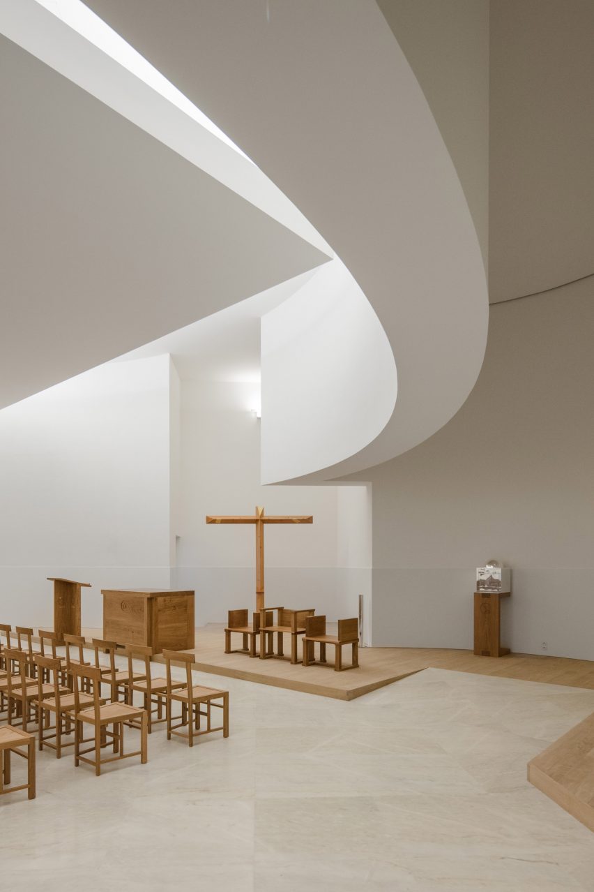 New Church of Saint-Jacques by Alvaro Siza