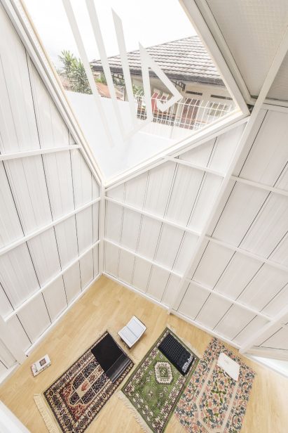 Norhouse in Indonesia by Aaksen Responsible Aarchitecture