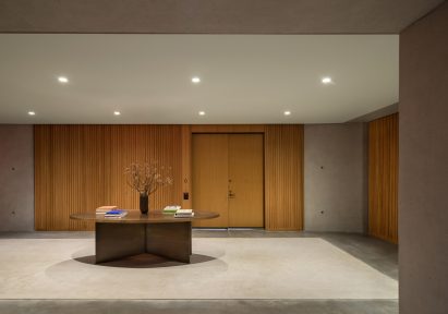 Foster unveils homes for art collectors inside super-skinny New York skyscraper