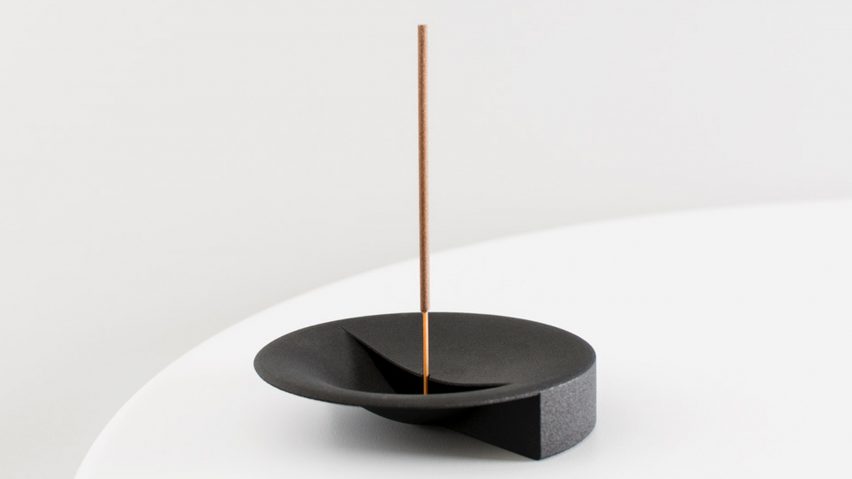 Lukas Peet designs 3D-printed incense holder