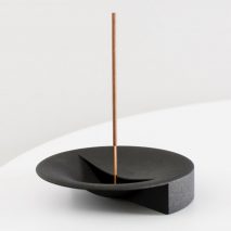 Lukas Peet designs 3D-printed incense holder