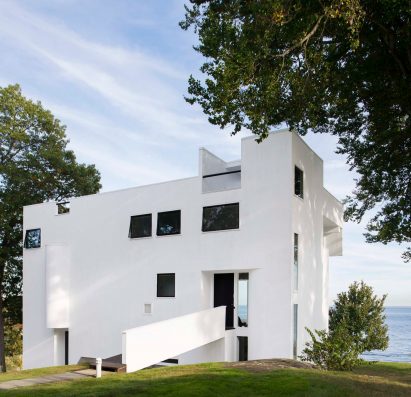 Smith House by Richard Meier & Partners