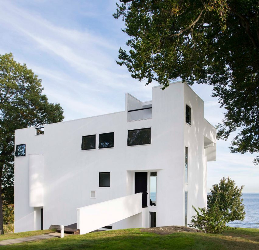 Smith House by Richard Meier & Partners