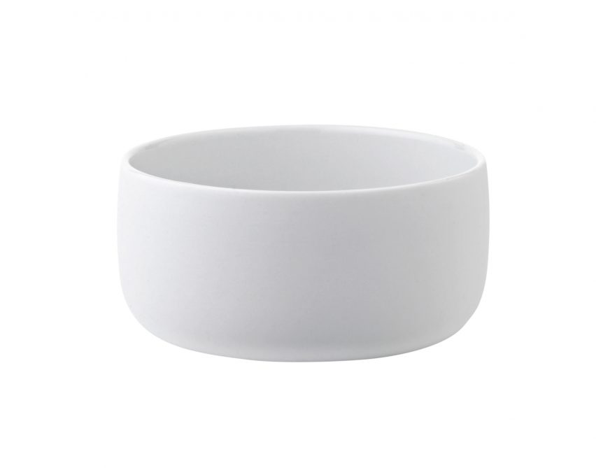 Norman Foster designs "sculptural" range of tableware for Danish design brand Stelton