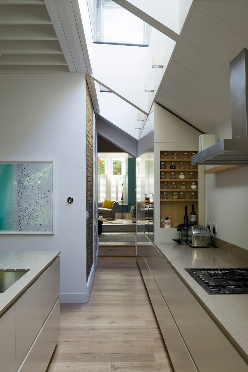 Taper House by Mustard Architects