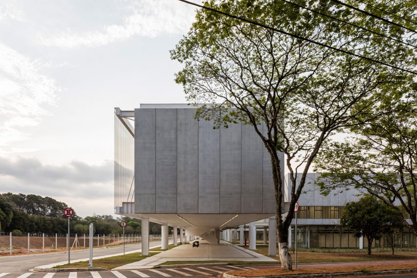 Tech Institute of Aeronautics by Metro