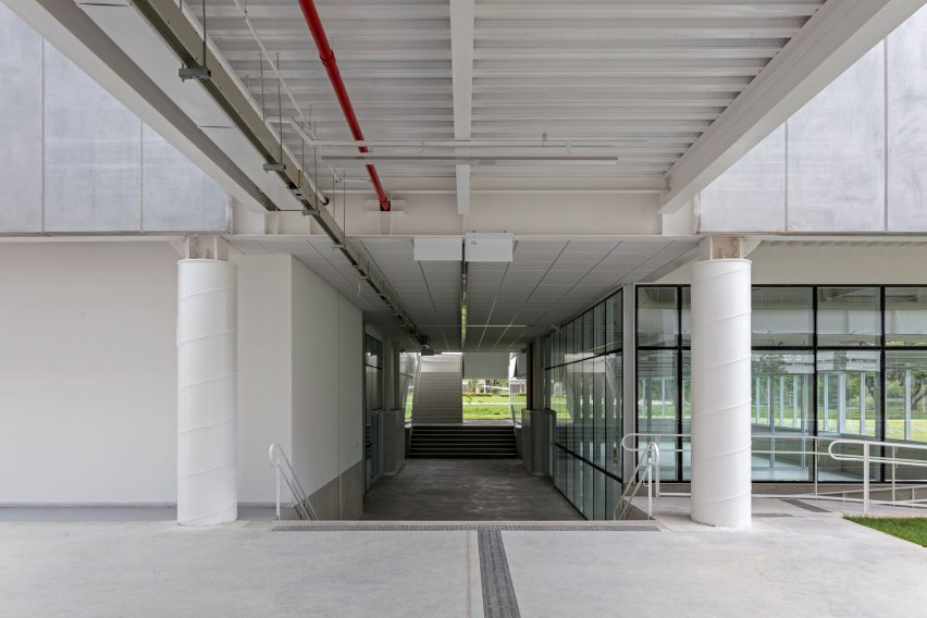 Tech Institute of Aeronautics by Metro