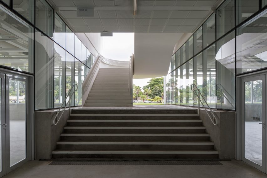 Tech Institute of Aeronautics by Metro