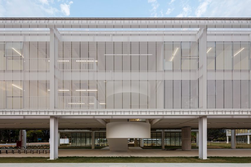 Tech Institute of Aeronautics by Metro