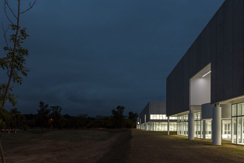 Tech Institute of Aeronautics by Metro