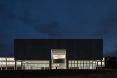 Tech Institute of Aeronautics by Metro